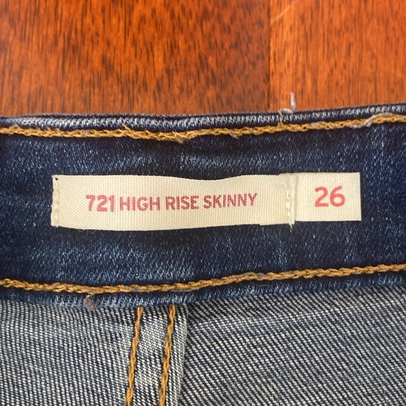 LEVIS jeans - Picture 2 of 5